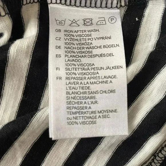 💥🆕 H&M White & Black Striped Cowl Neck Top M🆕 - Picture 7 of 7